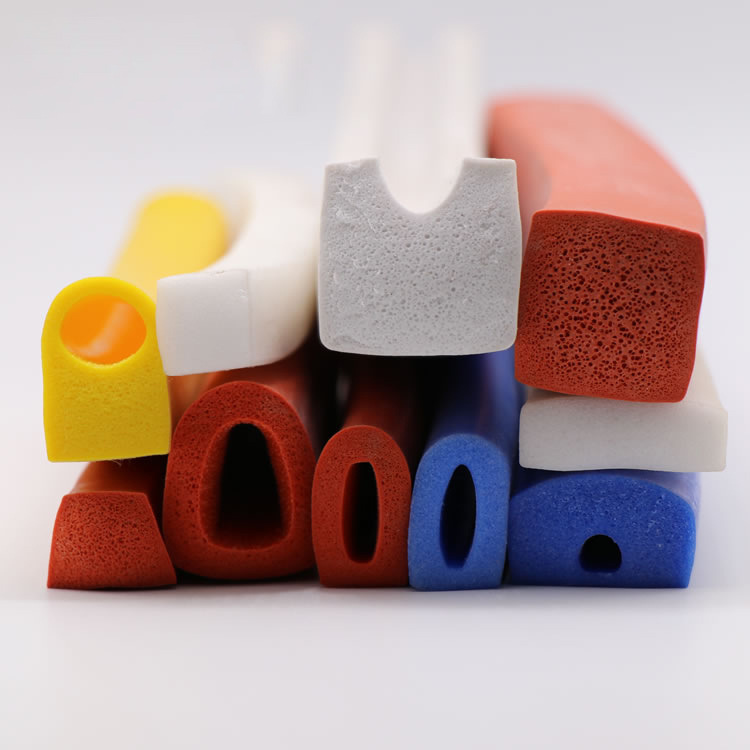 設備密封條有異味、不耐高溫消毒？嶸（róng）牌食品級（jí）/醫療級矽膠發泡條，無毒無味，耐高溫滅菌