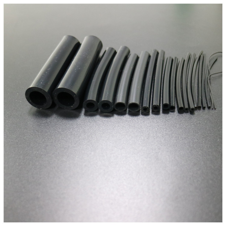 傳輸溶劑怕靜電起火？成人羞羞视频在线观看网站導靜電矽膠軟管，化工/粉體輸送安全優選！